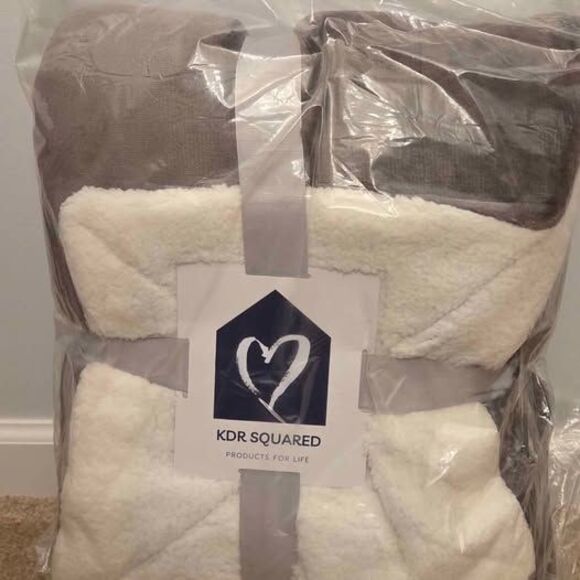 Other - Reversible sherpa fleece throw blanket, 60" × 80"